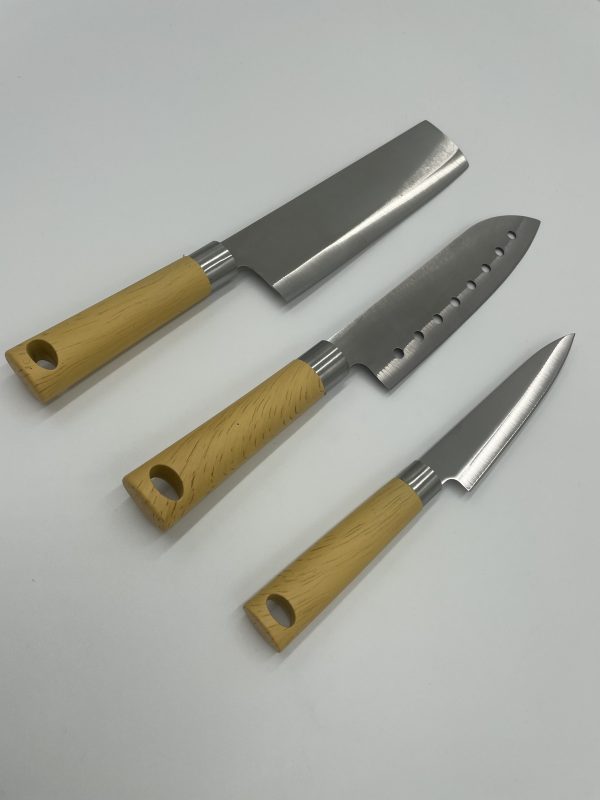 Cutite, Cutite de inalta calitate, Cele mai populare cutite la UniversulCutitelor, Cutite vanatoresti de calitate, Bricege tactice,bricege universale, Cutite tactice din materiale premium, Satare pentru bucatarie, Cutite pentru bucatarie,cutite pentru macelari, Topoare cu greutati variate,topoare,topoare vanatoare, cutite vanatoare,bricege, cutite vanatoare, cutit profesional, cutite bucatarie, oferte cutite bucatatie, set cutite bucatarie, satare,briceag, briceag de calitate, briceag tactic, cutit tactic, kit-uri supravietuire, kit supravietuire,