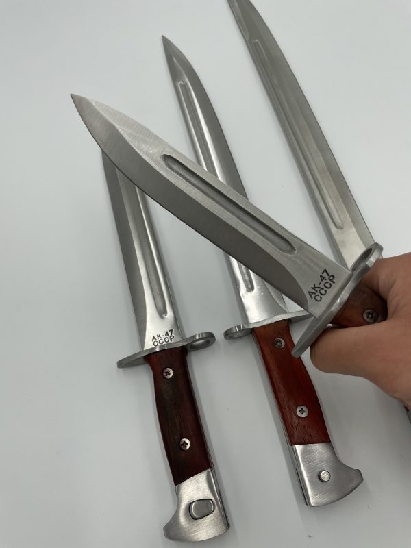 Cutite, Cutite de inalta calitate, Cele mai populare cutite la UniversulCutitelor, Cutite vanatoresti de calitate, Bricege tactice,bricege universale, Cutite tactice din materiale premium, Satare pentru bucatarie, Cutite pentru bucatarie,cutite pentru macelari, Topoare cu greutati variate,topoare,topoare vanatoare, cutite vanatoare,bricege, cutite vanatoare, cutit profesional, cutite bucatarie, oferte cutite bucatatie, set cutite bucatarie, satare,briceag, briceag de calitate, briceag tactic, cutit tactic, kit-uri supravietuire, kit supravietuire,